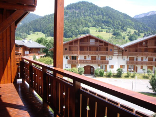 Appartement Praz sur Arly avec superbe vue à 300 mètres des pistes.