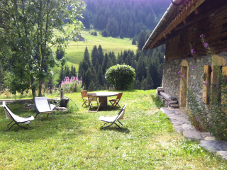 GRAND CHALET AUTHENTIQUE  15 PERSONNES  avec Piscine
